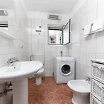 Gisela Apartment